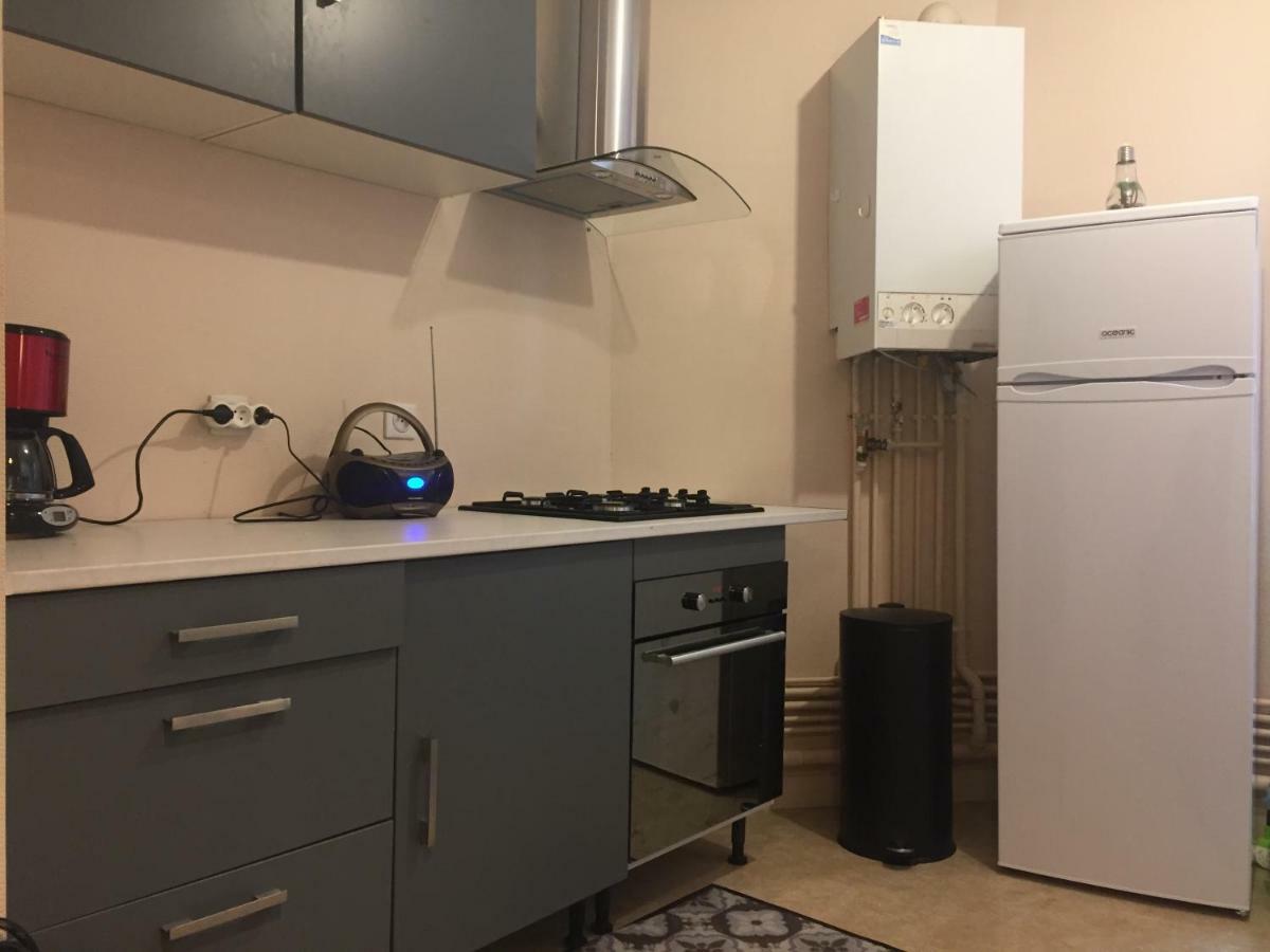 Apartament Cap Coutellerie - Sejours Pros Ou Familles En Hypercentre De Thiers Zewnętrze zdjęcie