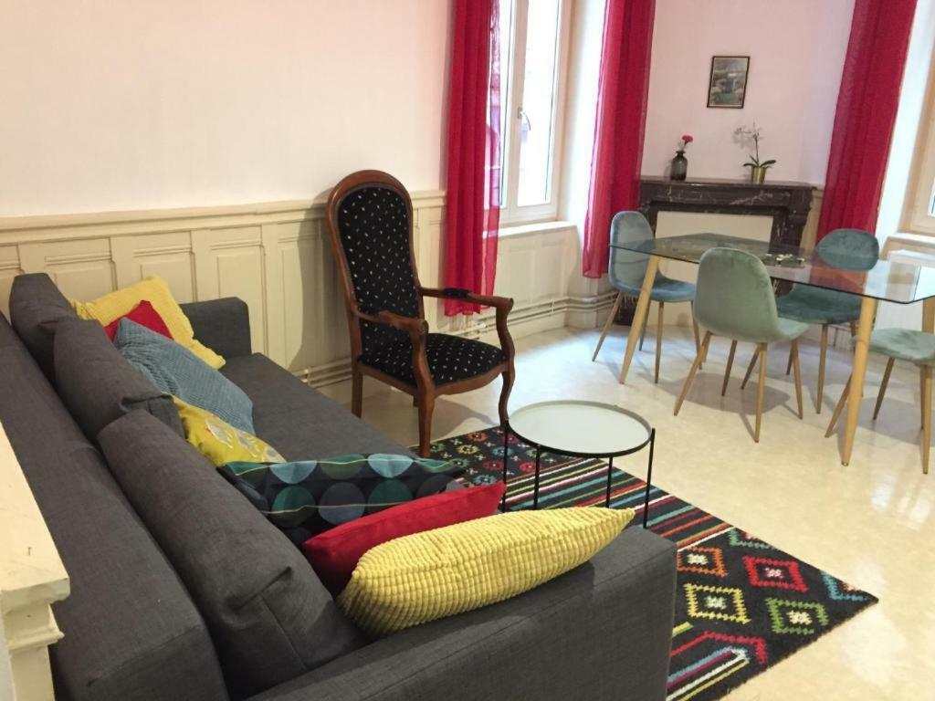 Apartament Cap Coutellerie - Sejours Pros Ou Familles En Hypercentre De Thiers Zewnętrze zdjęcie